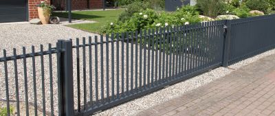 Aluminum Fence Construction in Des Moines, IA